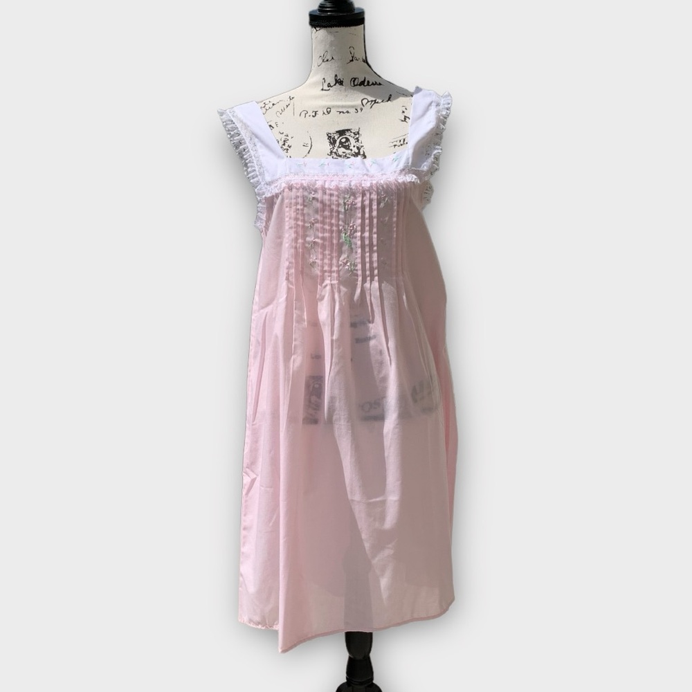 Vintage Pink Embroidered Nightgown size Medium